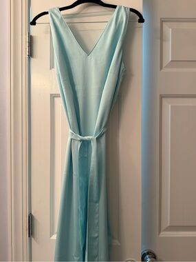 Ann Taylor Mint Green Sleeveless V-Neck Dress with Waist Tie